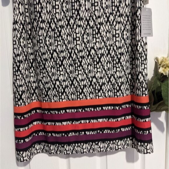 Eliza J Printed Shift Dress Long Sleeves Brand New - Picture 3 of 7